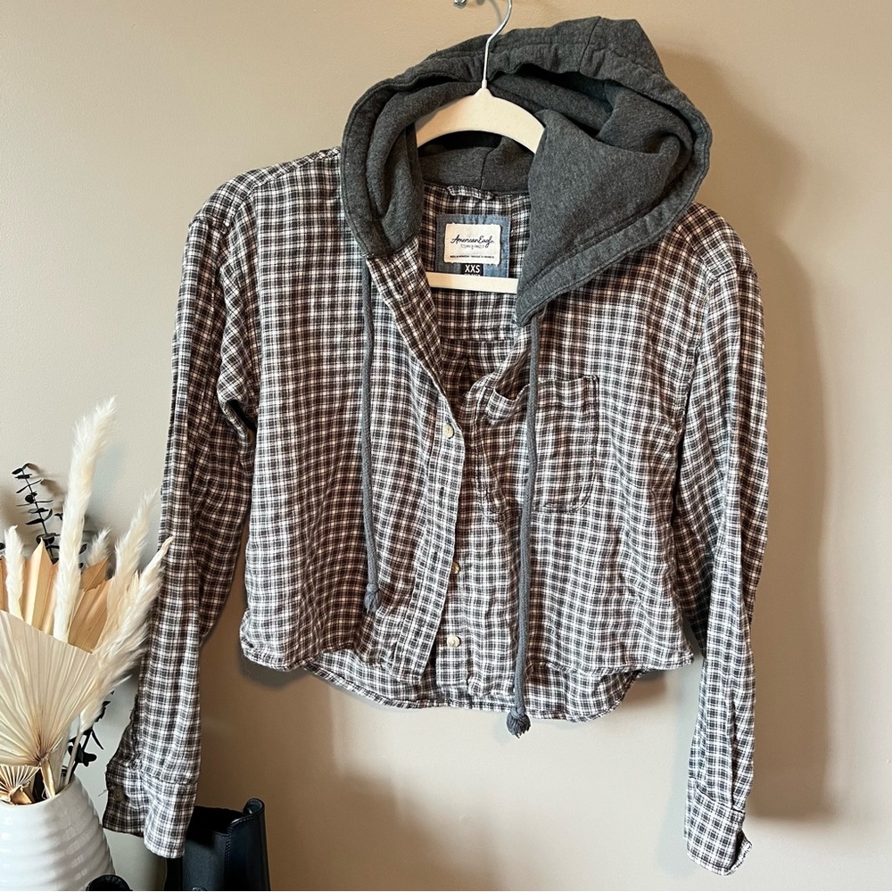AMERICAN EAGLE • CROP FLANNEL